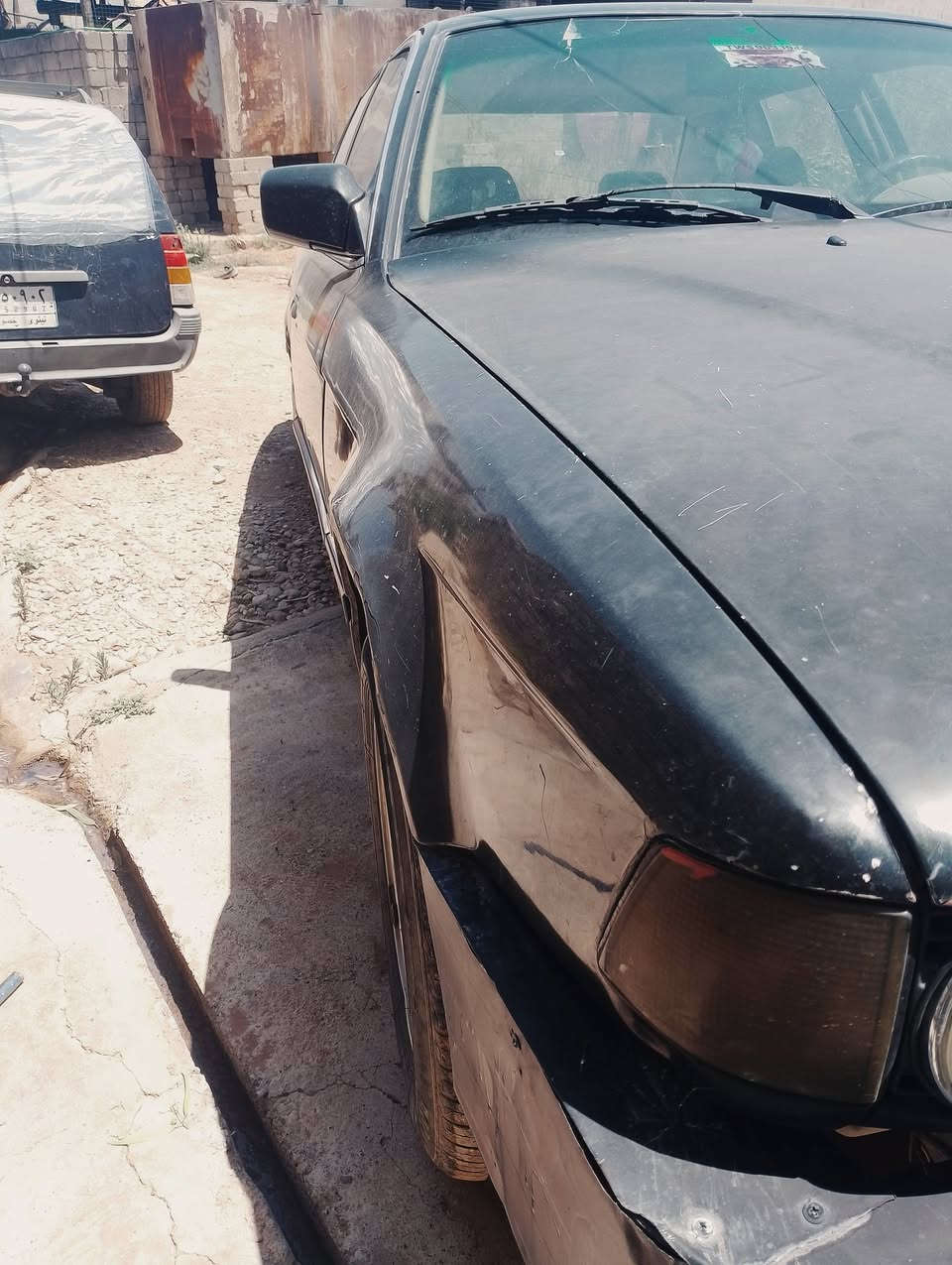 BMW موديل 88 حجم 735 مواصفات  كير ومحرك شرط لا صرف ولا نفخ تدفئة شغالة طخم تاير جديد طخم صدر جديد مصبوغة جمالية الرقم نينوى الشرعي موجود كابون بانزين موجود القديم السعر 30 وبيها مجال رقم الهاتف وال واتساب ***********
