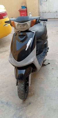 ماكس قجمه للبيع بغداد مدينه الصدر السعر225وبيه مجال بسيط اتصل077214562...