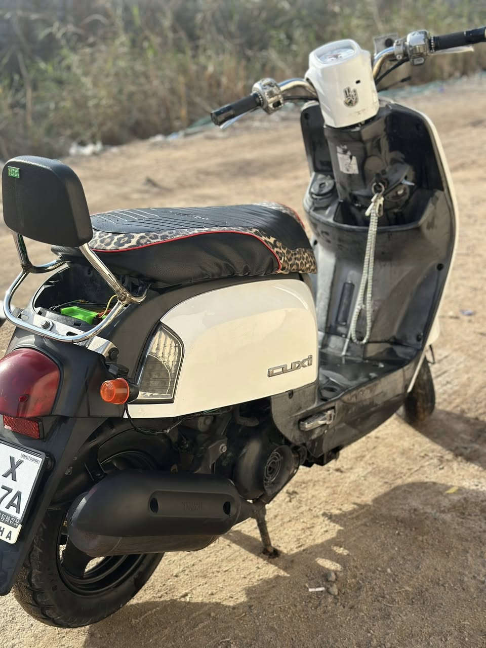 بوليس البيع دراجه حلوة و نضيفهً كهربيات شغاله ما عده السلف دراجه مبدله ولفات   مكينه حلو نشطه 
رقم(***********
سعر 825
مكاني بصرهً الجزيره
