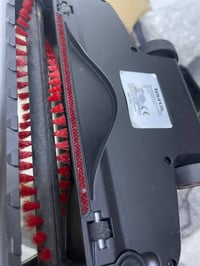 مكنسة شحن • كامله • بدون نقص