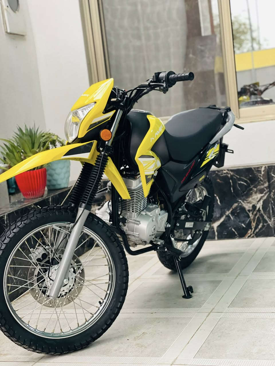 دراجة قفاز (KAVIR SPORT(200
نوع الدراجة كاڤير محرك زنجير سپورت {200} موديل 2023

دراجە سفر ماشااالله762km ماشی

منفيس بيلادي شركة موجود دبل سويچ مرايات موجود دشبول الكتروني  دراجة مكفولة عامة

سعر{1.500}💸

رقم موبایل{***********}📞📞

 عنوان كركوك شورجة يم مطعم حمة ناصر
