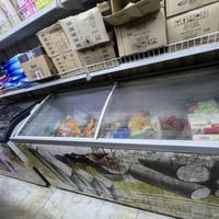 عارضات أفقيه للبيع مستعملات و التجميد جيد جداً سعر الحجم الوسط ٢٠٠ الف...