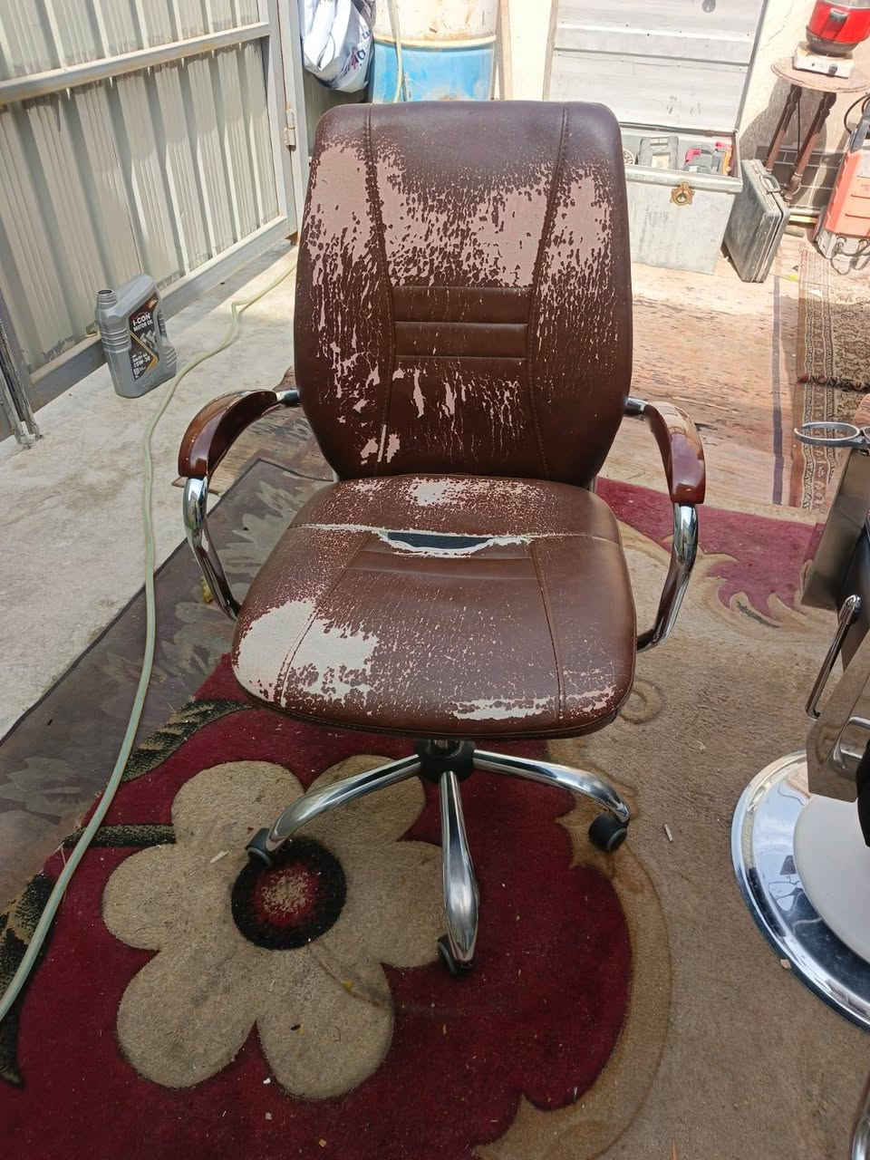 غراض لبيع المكان حي أور سبع قصور شارع ابو علي واتساب *********** اتصل واني بخدمتكم تره ماارد ع التعليقات الشراي يتصل
