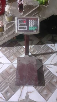 ميزان للبيع جديد شرط الشغل ٠٧٨٣٠٩١١٠٣٠