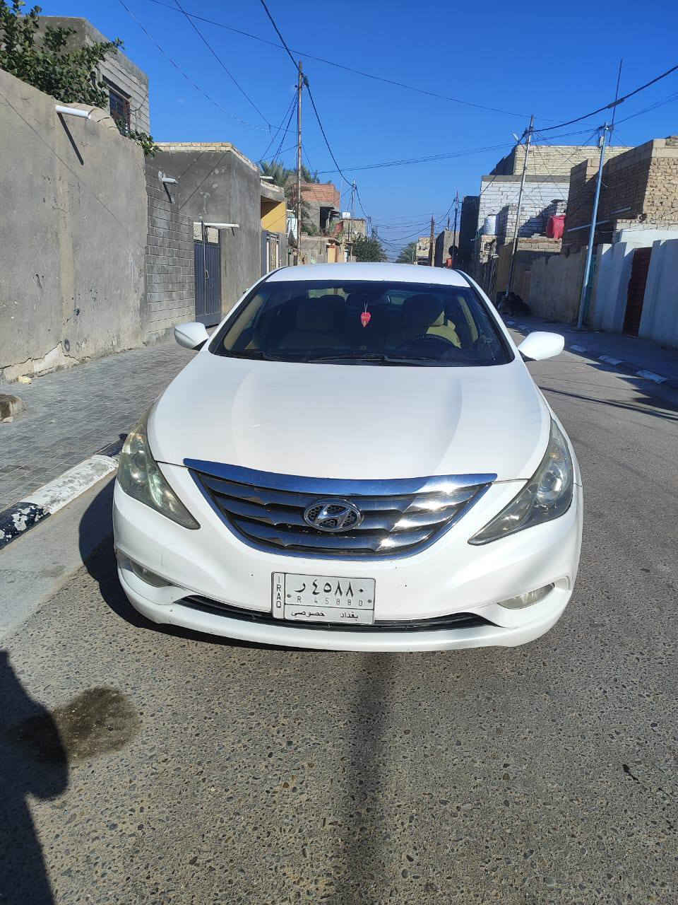 للبيع هونداي سوناتا موديل 2012
السيارة نظيفة مثل ماواضحه بصور 
السونار مرفوق بصور 
مكانهة كربلاء  السعر 98وبيهة مجال 
***********
