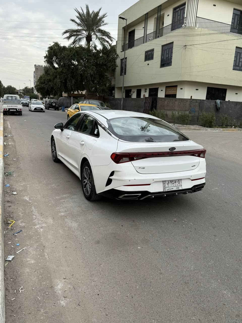 السلام عليكم K5 للبيع خليجي موديل ٢١كفالة عامه كلش نظيفه كير محرك صبغ تبديل بارد ماشيه فقط ٣٣الف كيلو حقيقي على ايد وحده من زيرو لليوم شرط التحويل السعر المطلوب ١٨٧وبيها مجال للاستفسار ***********
