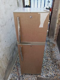 ثلاجه شغاله البيع السعر 90 مكاني بغداد مدينة الصدر الاستفسار 077160984...