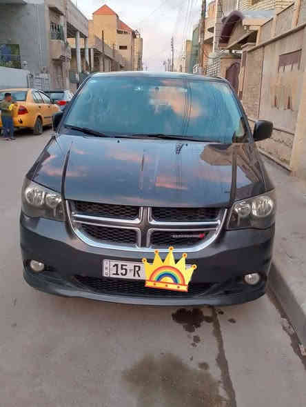 السلام عليكم ورحمه الله وبركاته 
اللهم صلي على محمد وال محمد 
سياره دوج كرفان للبيع  2012 
المواصفات عادية
محرك 3600
 كاملة من جميع النواحي  كير وحدادية وتبريد
 تخم تاير ابواب ميكانيك جام كهرباء وتبريد 3قطع ثلج السياره جاهزة وبأسمي هزتها جديدة 
السعر 123$ قابل للتفاوض 
ترهم مراوس بسياره دوج 2007 وبفرق السعر 
العنوان الرصافه بغداد الأمين الثانية 
للاتصال ‏‪0775 756 8675‬‏
