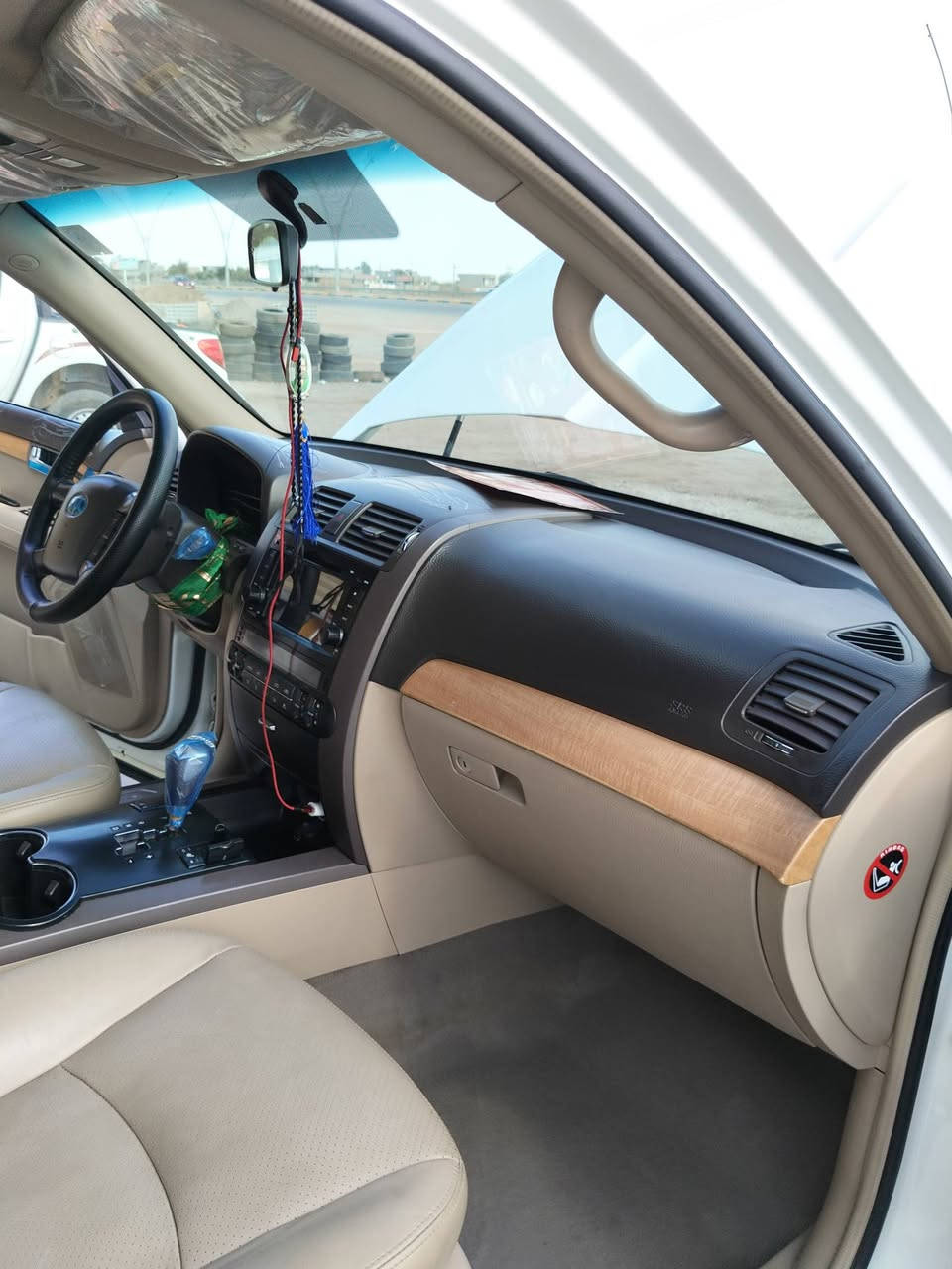 السلام عليكم ورحمة الله وبركاته ✍️
من رخصه مسؤول الكروب  
كيا موهاڤي موديل 2014 استلام شركه دوليه خليجي🚗
فوول 1/1 السياره ماشيه 55 ألف قابله للزياده 
لا صبغ لا بارد لا تبديل السياره بلاديه
7 راكب 
زراك لايت 
فتحت سقف 
مري شفط 
كشنات امامي تدفئه تبريد 
فور ويل 
3 قطع تبريد 
مواصفات الموهاڤي الـ 1/1 معروفه 
مكان السياره ديالى الخاص 
الشراي يتصل ع هالرقم 
***********📞
ملاحضه /السياره جديده خير من الله..
السعر 180 $
