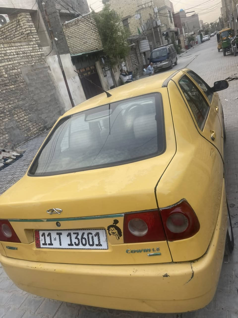 شيري ٢٠١٠ كير ومكينه كورلا 
سياره حلوه تبريد ثلج مصفره هيه وغرامات سنويه لل٣٠ 
بسمي تحويل ثاني يوم 
*********** 
عنواني بغداد الشعله جكوك قرب المحطه
