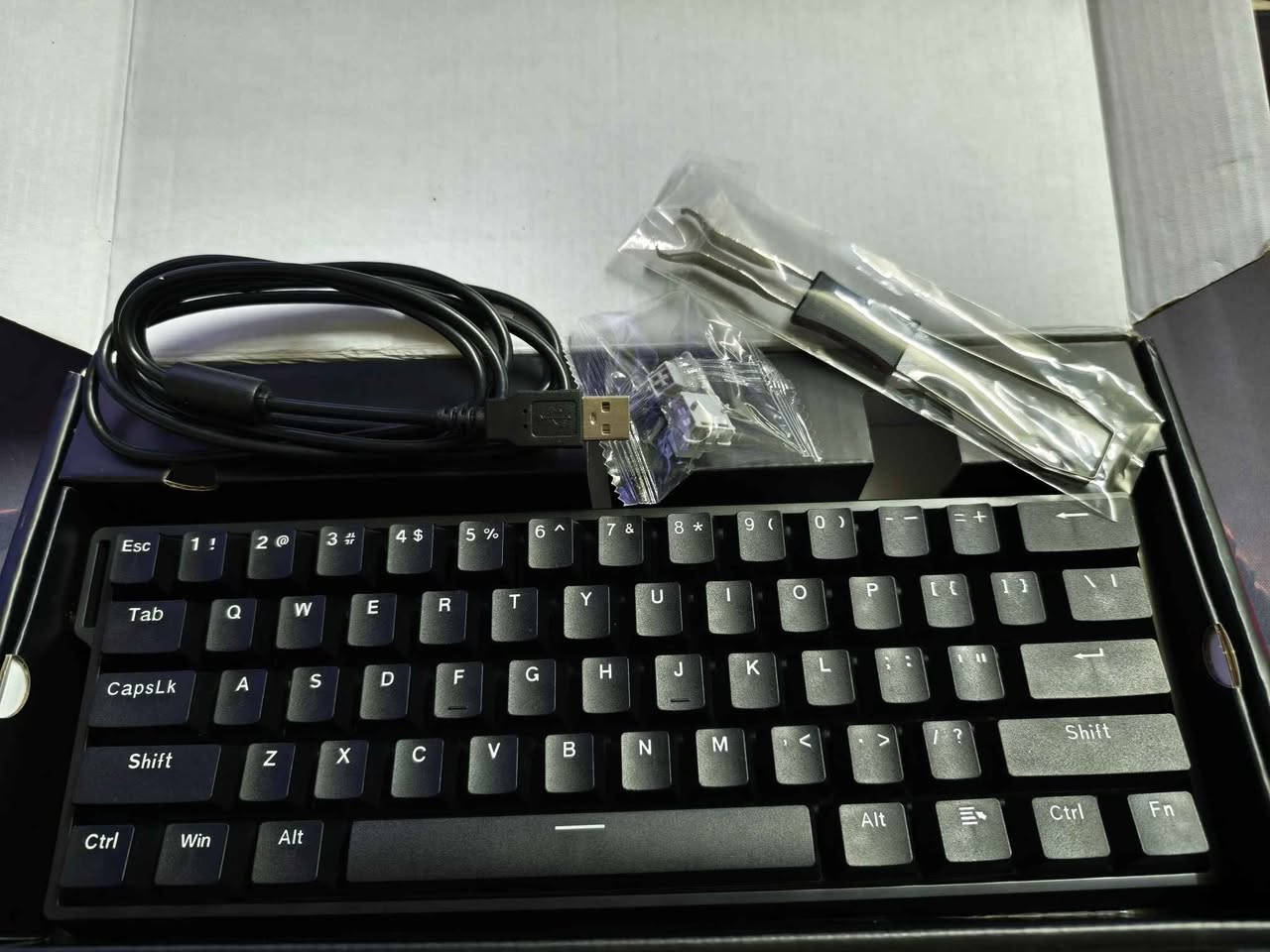 Aula WIN60
کیبۆردە نایابەکەی Aula بە نرخێکی کەم و کواڵیتیەکی زۆر منافەسەی کیبۆردە گرانبەهاکان دەکات.
بۆ نرخ نامە بنێرن🤍
60% Wired Gaming Keyboard, 
Magnetic Switch Hot Swappable, 
Adjustable Actuation Rapid Trigger Mode, 8000 Hz Polling Rate, RGB السليمانية, العراق


**إذا كنت صاحب هذا الإعلان وتريد حذفه لأي سبب، رجاءا أرسل رسالة إلى الدعم الفني**