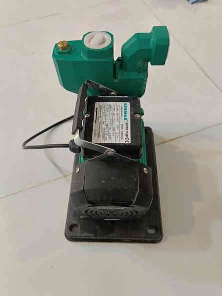 سلام عليكم
ماطور ماء شمجي الاصلي مستعمل قليل سعر 45
بوستر صاعد سعر 20
ساحبه قياس 30 سعر 25
مكاني قرب المستشفى التركي ***********
