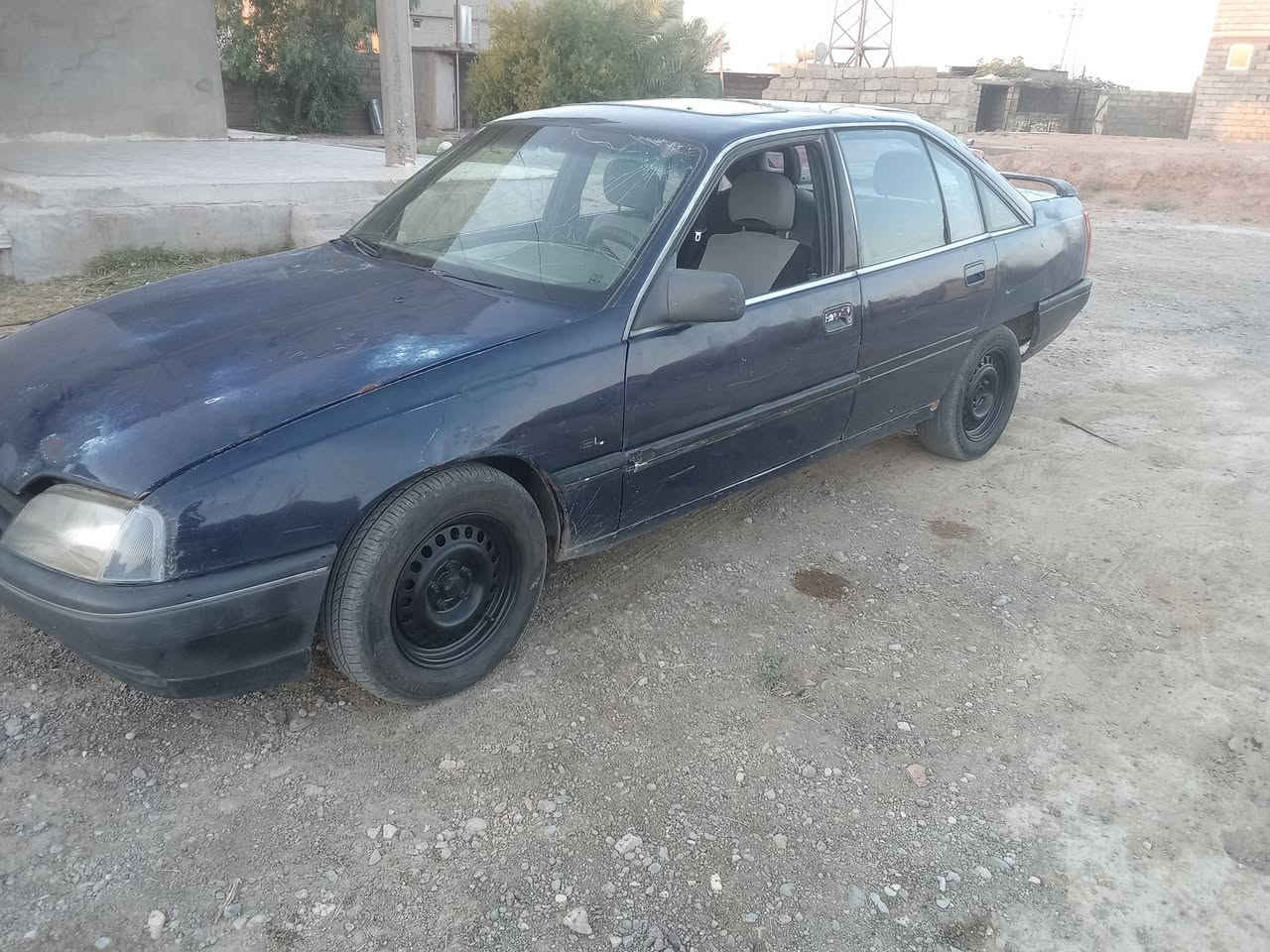 أوبل اوميكا حجم 20
كابريتها محرك شرط 
كير شرط 
كهربائيات كلها شغاله 
شرط التحويل ترهم مراوس 
اوبيع السعر 12 سياره جاهزه 
العنوان ناحية القيارة قرية النورات 

‏‪***********‬‏
