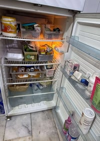 ثلاجه كبيرة • شغالة ١٠٠٪ • بغداد