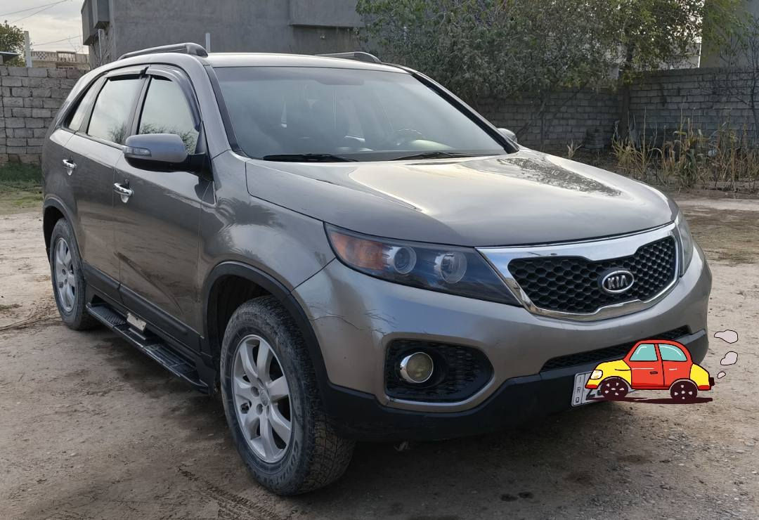 سورنتو موديل 2013 سنويه ل 2029 رقم انگليزي تحويل بكل محافظة الضرر باب خلف السائق فقط السعر 135 بيها مجال واذا مقدمه زينه ترهم شرط الكفيل والظمانات مكان السياره السويدان ***********
