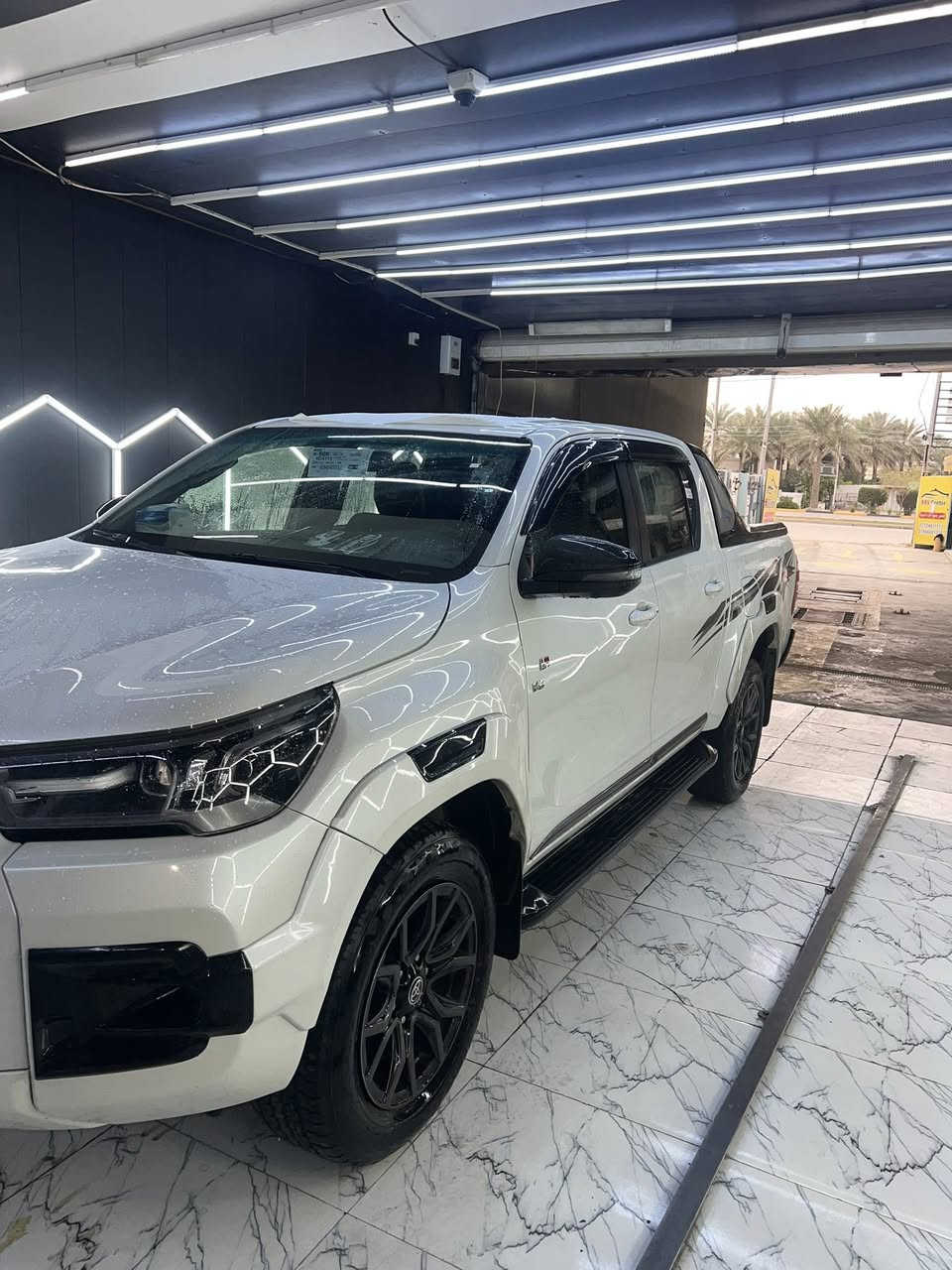 السلام عليكم للبيع 
هايلوكس جي ار  2022 GR 
محرك 6 
فول مواصفات ومواصفات الGR معروفه 
رقم السيارة اربيل
السعر 350 وبيها مجال 
للاستفسار اتصل ***********
