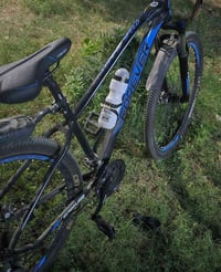 باسكل من ماركه فور ايفر يتحمل وزن 100 كيلو  قياس 27.5   نوعيه اصليه وج...