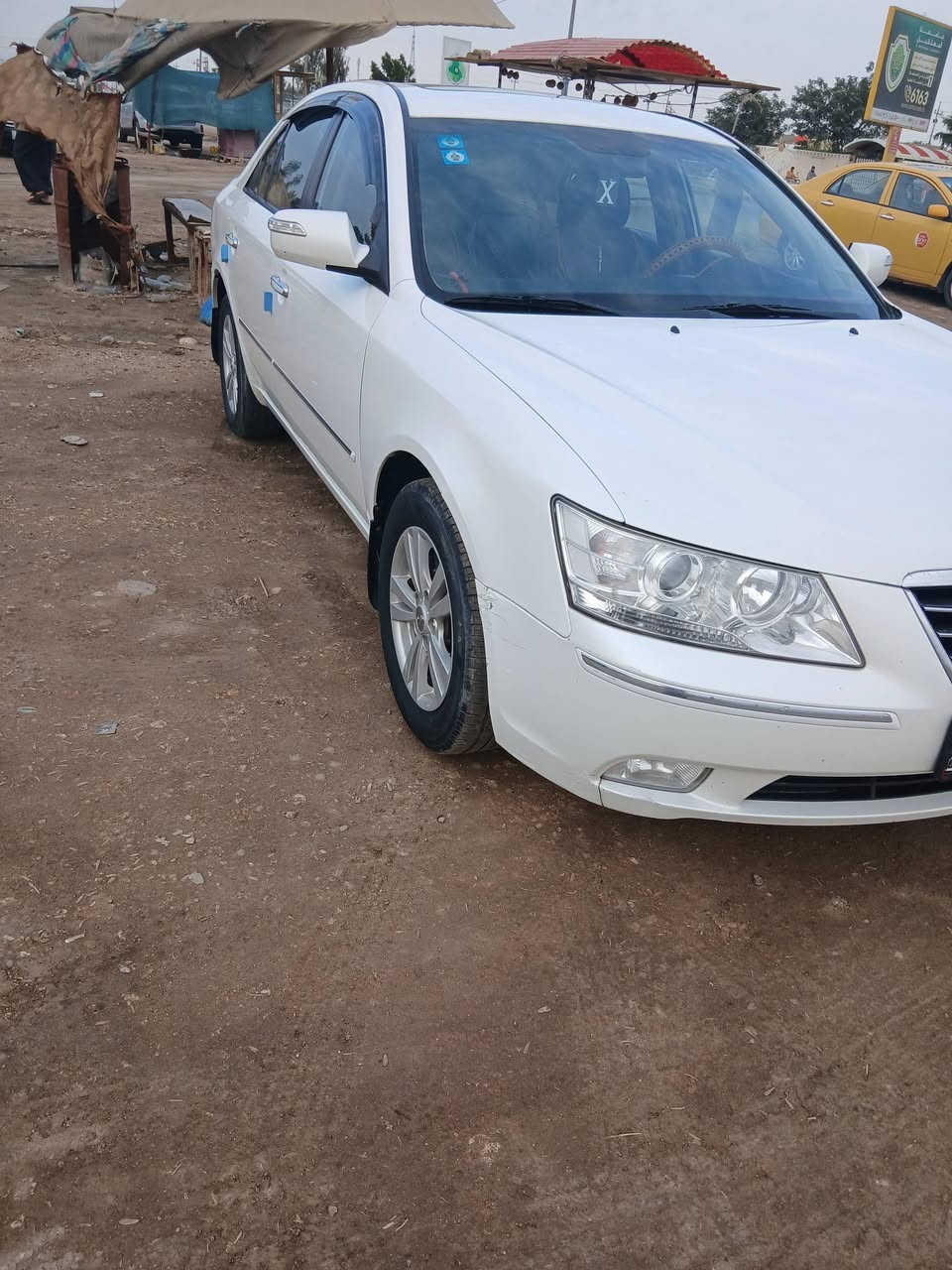 السلام عليكم 
للبيع سوناتا 2010 مرقم بغداد جديد سنويه 2030 بسمي مكينه 2400 مكفوله من الصبغ والتبديل والمعجون بيها بارد قليل فقط تبريد تدفئه شغاله السياره كامله وكير محرك بلادي ومنضومه لايت زنون خير من الله ما نقصها اي شي  للستفسار اتصل ع ***********
*********** غير متواجد ع النت  السعر 150 وبيها مجال
