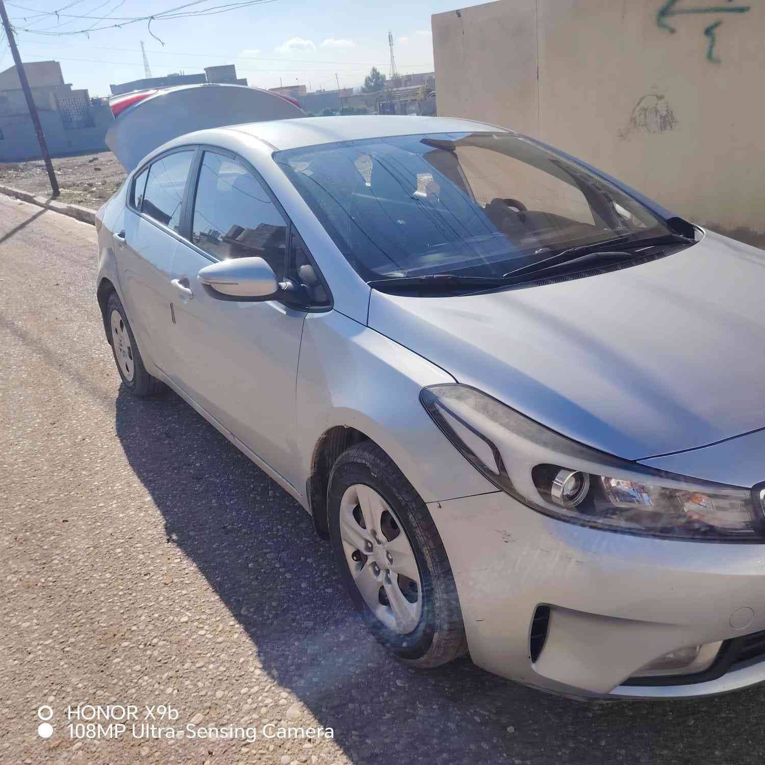 كيه سراتو السياره نضيفه  2018  بيه بارد بل باب الوره شويه محرك و كير شرط  شرط التحويل و المكاتبه السعر 127 وبيه مجال  ***********
