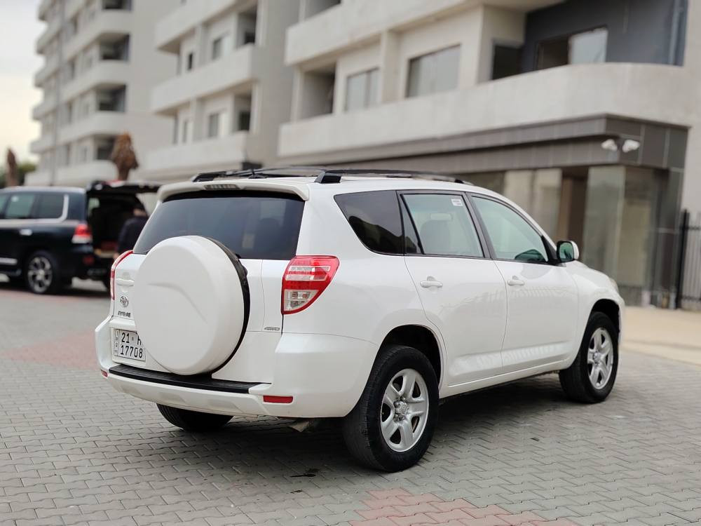 رافور كندي موديل ٢٠١٢
سعر ١٢٣ بي مجال بصيط
سنويه جديد لحد ٣٠ دفتر بانزين بيها
بيها قطعتين ونص صبغ بدون اي دواخل
تبريد صدر تايرات كير شرط دبل اكسل محرك ٢٥٠٠
شرط تحويل والوكالة *********** شراي يخابر كركوك, العراق
