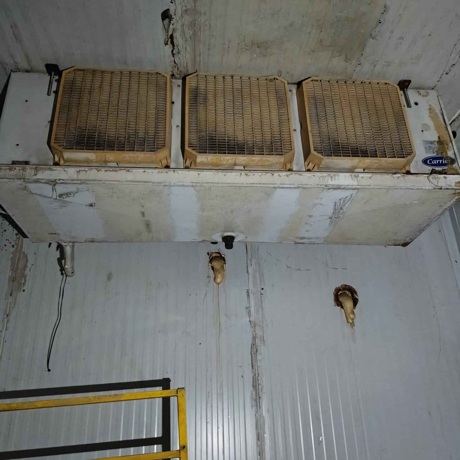 السلام عليكم عندي براد 8ونص طن نوعه mt عنوان الشعب شارع عدن ***********
