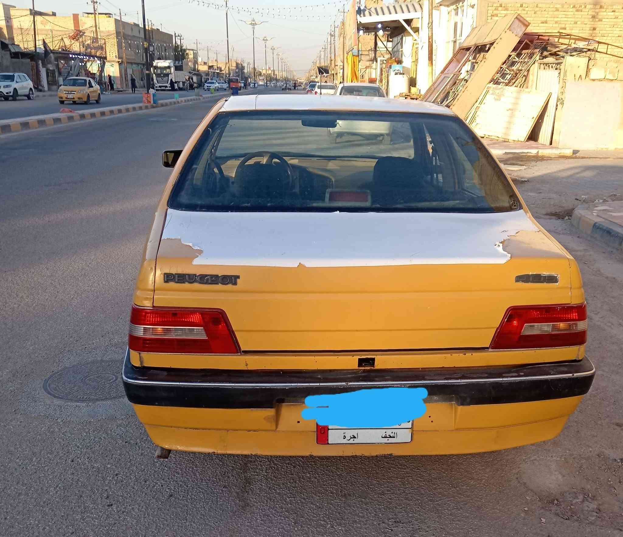 السلام عليكم ورحمة الله وبركاته مره رخصت الادمن حبايبي بيع مستعجل سياره بيجو 405 موديل 2012للبيع سياره مكينه إستوني مجفتها حماوه تنساها وكير خير من الله حداديه سياره نص عمر والباقي كما موضح بصور راعيها مااندله ابيعلك سياره كفاله من سرقه عنوان السياره النجف الكهربائيات كلها شغاله عاوزها بس سماعات فقط للاستفسار هذا رقمي غير متواجد ع الفيس ***********
