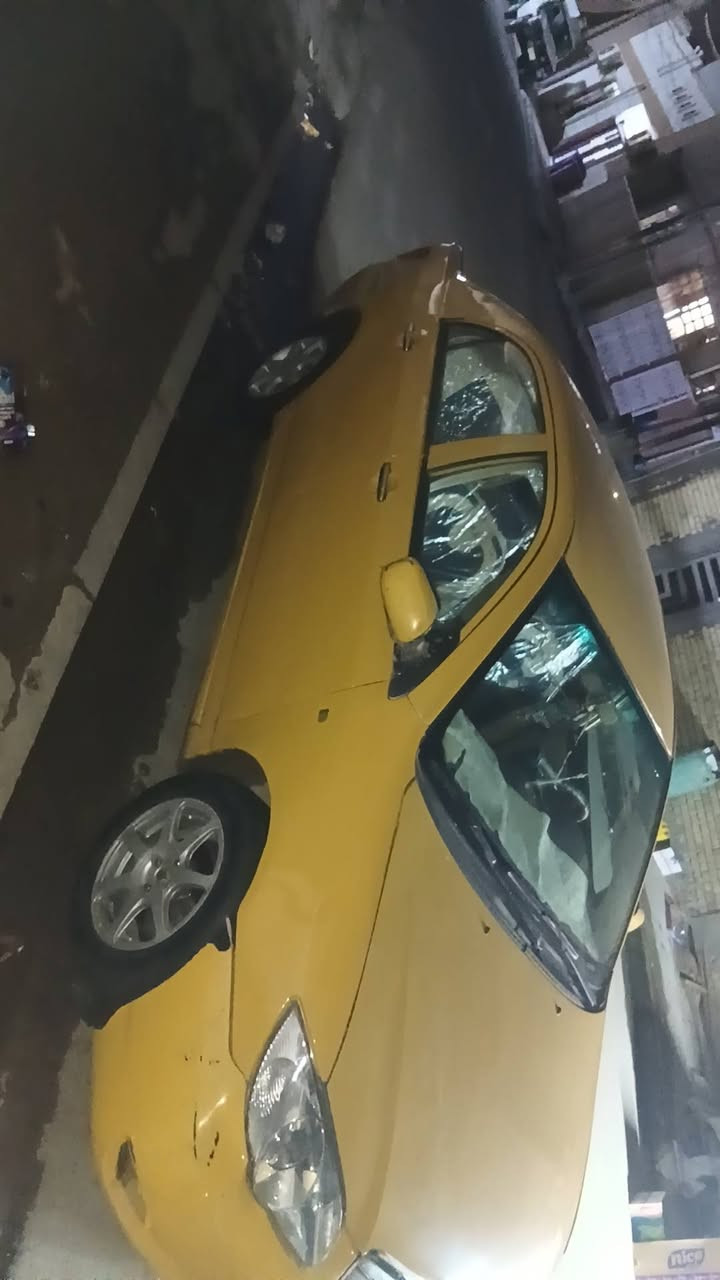 السلام عليكم
سياره بي وايدي f3

موديل 2011

مصفره هيئه غرامات 

كير مكينه جديد 

سنويه لل٢٨ شرط تحويل 

سعر ٤٣ 

السياره مصبوغه عام ضربته صندوك شبر او جاملغ اليمنه
***********
