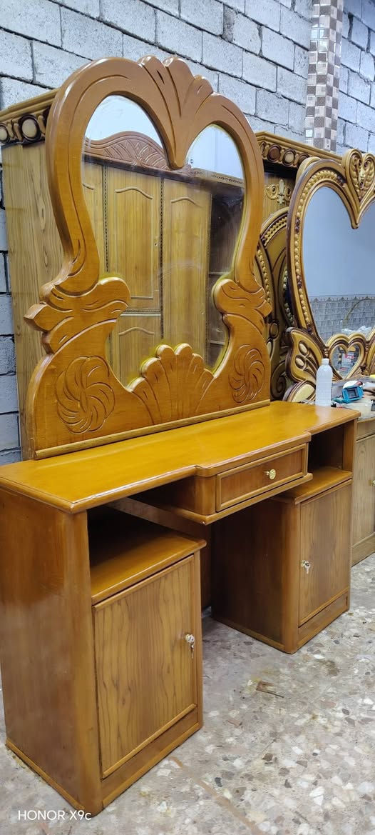 السلام عليكم غرفه كامله ام 6️⃣ بيبان شغل درجه اولى تسكام غرفه كامله وجاهزه اي نقص ما بيها السعر 700 شامل شد لتوصيل مجاني داخل النجف والشراي يتصل مكاني نجف ناحيه الرضويه قرب الجسر مال الرضويه *********** غرفه نظافتها 90% بطنها صاج
