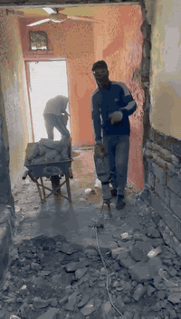 يوجد عمال لكافة الأعمال الشاقة تصعيد مواد عالضهر +فرش سبيس وحدل +صب ارضيات  +تصعيد تراب تنضيف بيوت من جص وأنقاض+تكشير تفليش تشميع بتلو  +غسل بيوت ونقل غراض بيتً تشميع شغلي درجة اولى رقمي بأنسب الاسعار ***********
