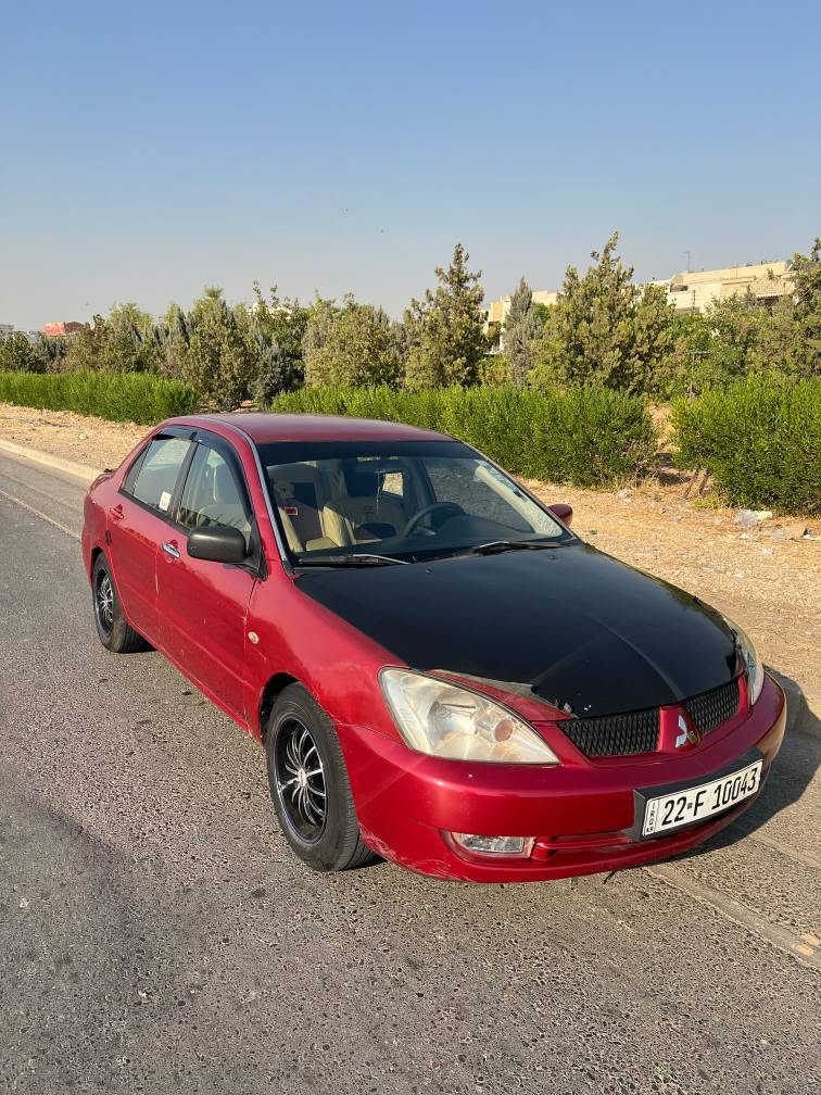 مستەربۆشی لانسەر 2007 مەکینە گەورە ناو داخلی فۆرمیکا 
چوار تایەی نوێی لەسەرە ویلەکانی سپۆرتە
سەنەوی نۆێیە و رەقەم باریکە
گێڕ و مەکینە و تەقه و ڕەقەی نییه بەشەرت
فول تەبرید لە سلۆری مزبوتە
سیستەمی غازی تورکی لەسەرە 
پشت و پێش کەپسە سێ پارچە و نیو بەبێ  ناوگرتن ‌
***********
*********** whatsapp أربيل, العراق
