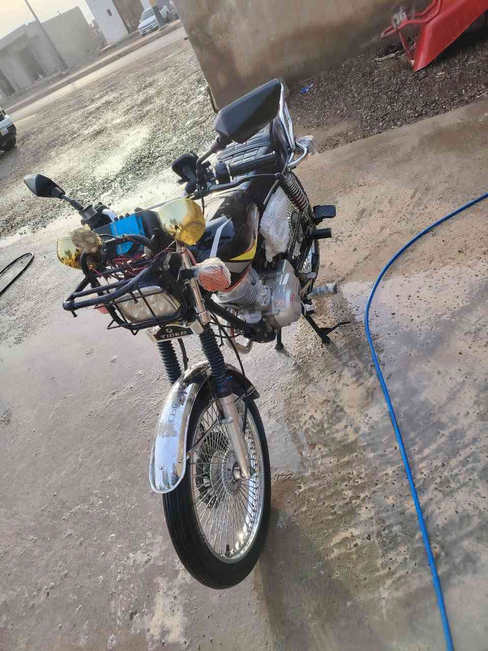 السلام عليكم سولنك تايكر موديل ٢٢ كلو شرط كهربائيات كلها شغاله دبلات وياله لشه شرط  مكاني ايسر الشركاط السلمان ***********
