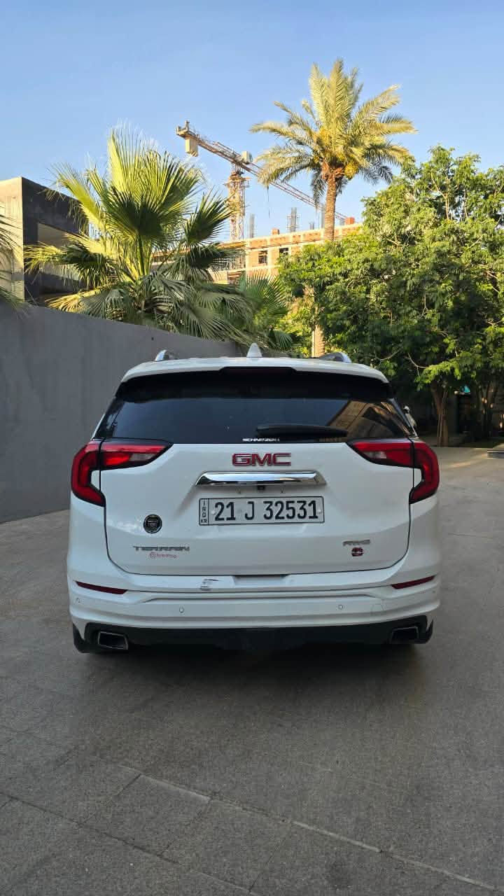 سلام عليكم 
جمسي تيران دينالي ٢٠٢٠ 

GMC Terrain Denali 2020 

محرك 2000 تيربو 
فور ويل 
كير ٩ نمر AT
سيارة فول مواصفات اوتو بارك 
كراسي تدفئة + تبريد + كهرباء + جلد + كرسي السايق ميموري 
سستم صوت boss
لايت زنون 
بنوراما 
جنطة كهرباء ويل ١٩ 
٤ كامرات محيطية 
رادار جانبي رادار امامي اوتو بريك مساعدة خروج عن المسار
 كروس سرعة تفاعلي
 وبعد هواي مواصفات معروفة دينالي
سيارة حادثها موضح بصور 
الممشى 63 ميل 
مكان سيارة المنصور او كاظمية 
سعر سيارة ١٥٩ ورقة
***********
