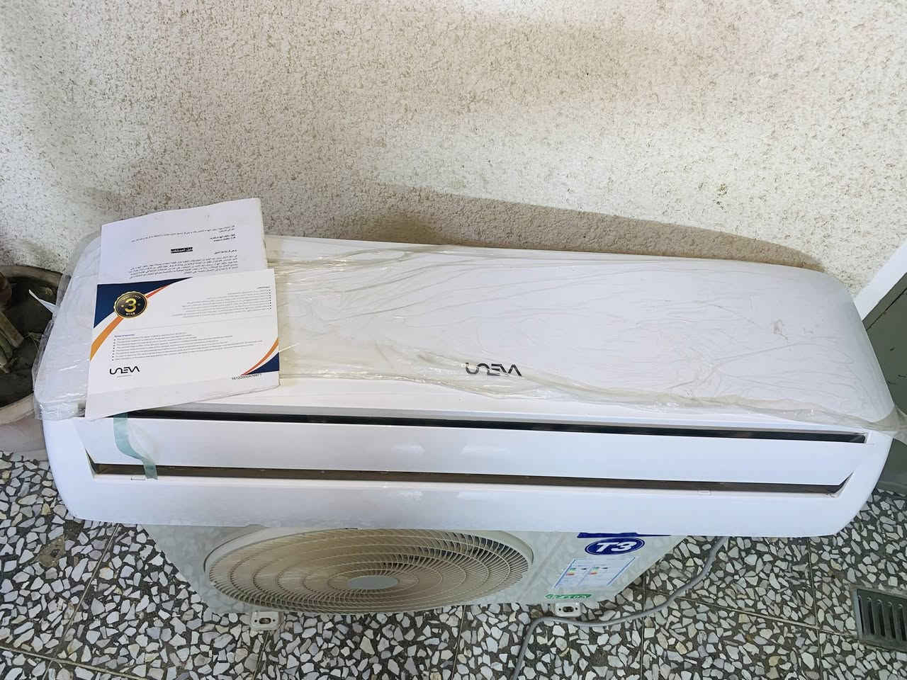 السلام وعليكم اخوان للبيع سبلت  يونڤي2طن بعده بجليس الضمان مشتغل 10 يوم نضافه 100/100بتراب الشركه بعده كامل  ملحقاته غازه مقفول مال الشركه 410 R
السعر 550 وبي مجال مال جيه كولش بسيط 
***********اي استفسار اتصل
