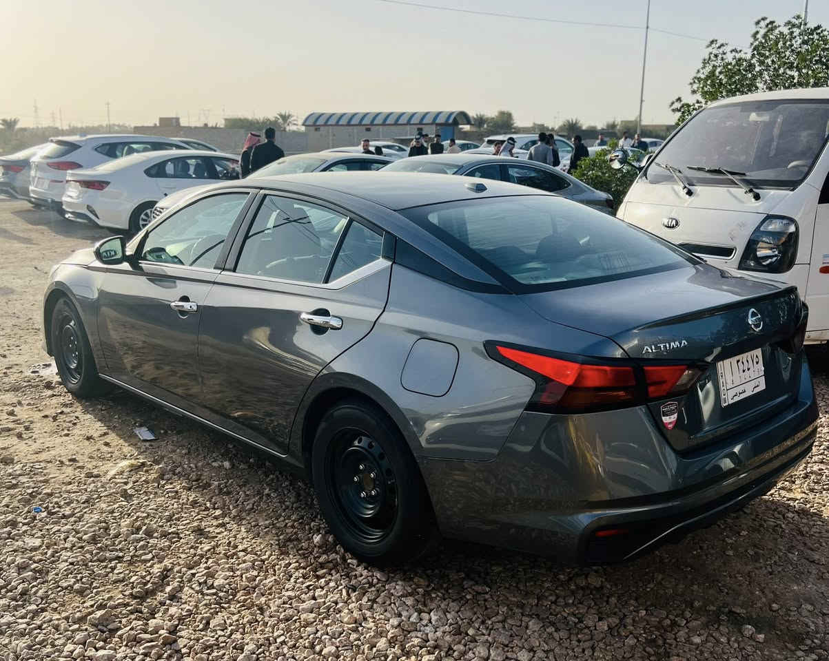 بيع او مراوس نيسان ألتيما موديل 20رقم مثنى تحويل مباشر تبديل بنيد وجاملغ فقط سعر 138شراي يتصل مكان سيارة معارض الرميثه عالشارع العآم معرض احمد آل شمران ***********
