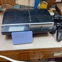 للبيع بلي ثري  جهاز نظيف مهكر  ويه يده عدد 3  كامل ملحقاته  ويه هارد خ...