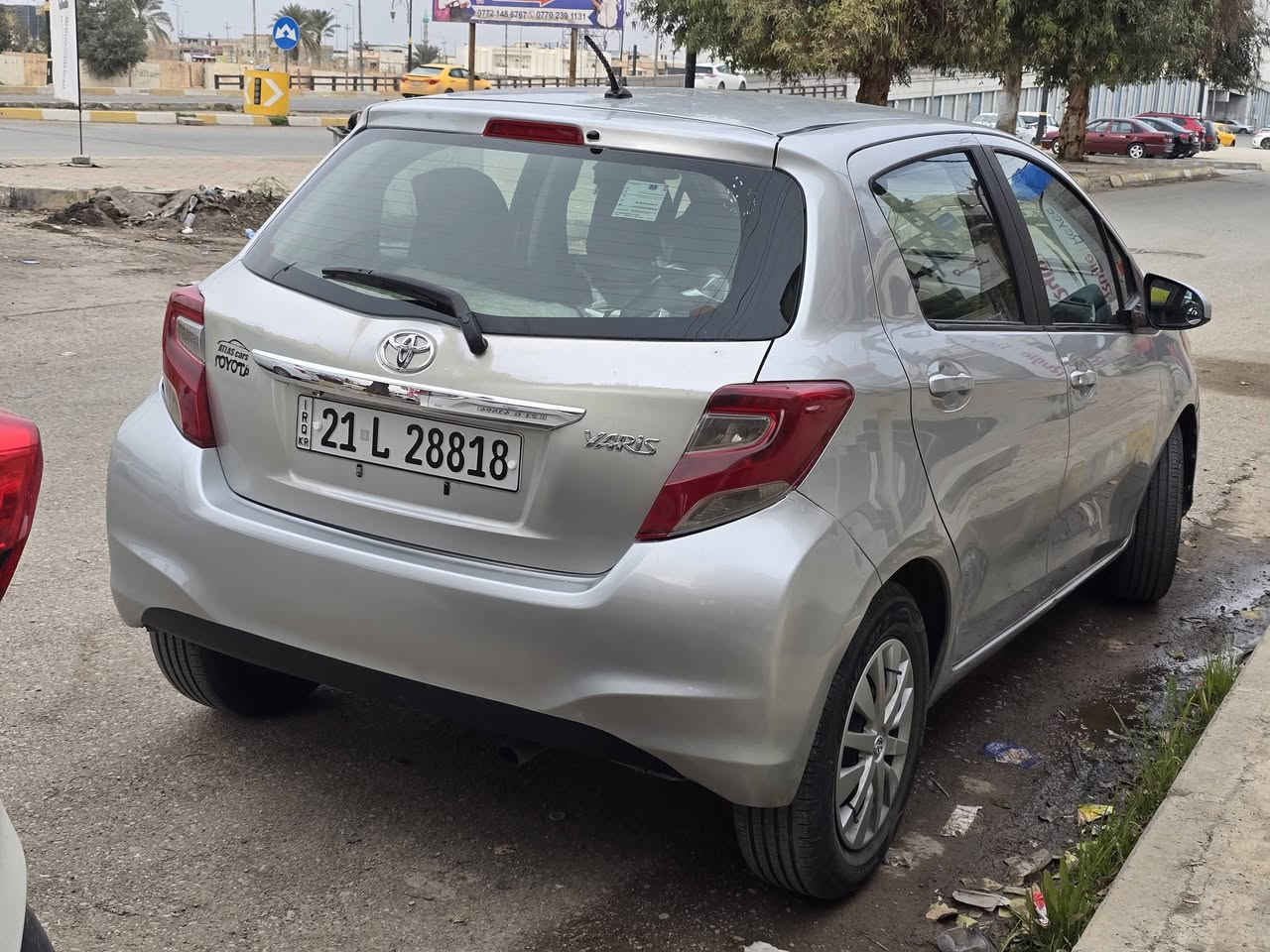 السلام عليكم.. للبيع تويوتا يارس موديل 2017، ماشية 66 ألف  السيارة لون رصاصي ونظيفة جداً. الصندوق مبدل، ويوجد تعديل بارد بسيط (هلال) في الباب الخلفي جهة السائق. غير ذلك السيارة جاهزة وما بيها أي نقص..
المواصفات:
رادار مثبت مسار 
كامرا خلفية 
تحكمات استيرن 
بطاقة بنزين 
السيارة بسمي شرط التحويل 
السعر: 100 ورقة


**إذا كنت صاحب هذا الإعلان وتريد حذفه لأي سبب، رجاءا أرسل رسالة إلى الدعم الفني**