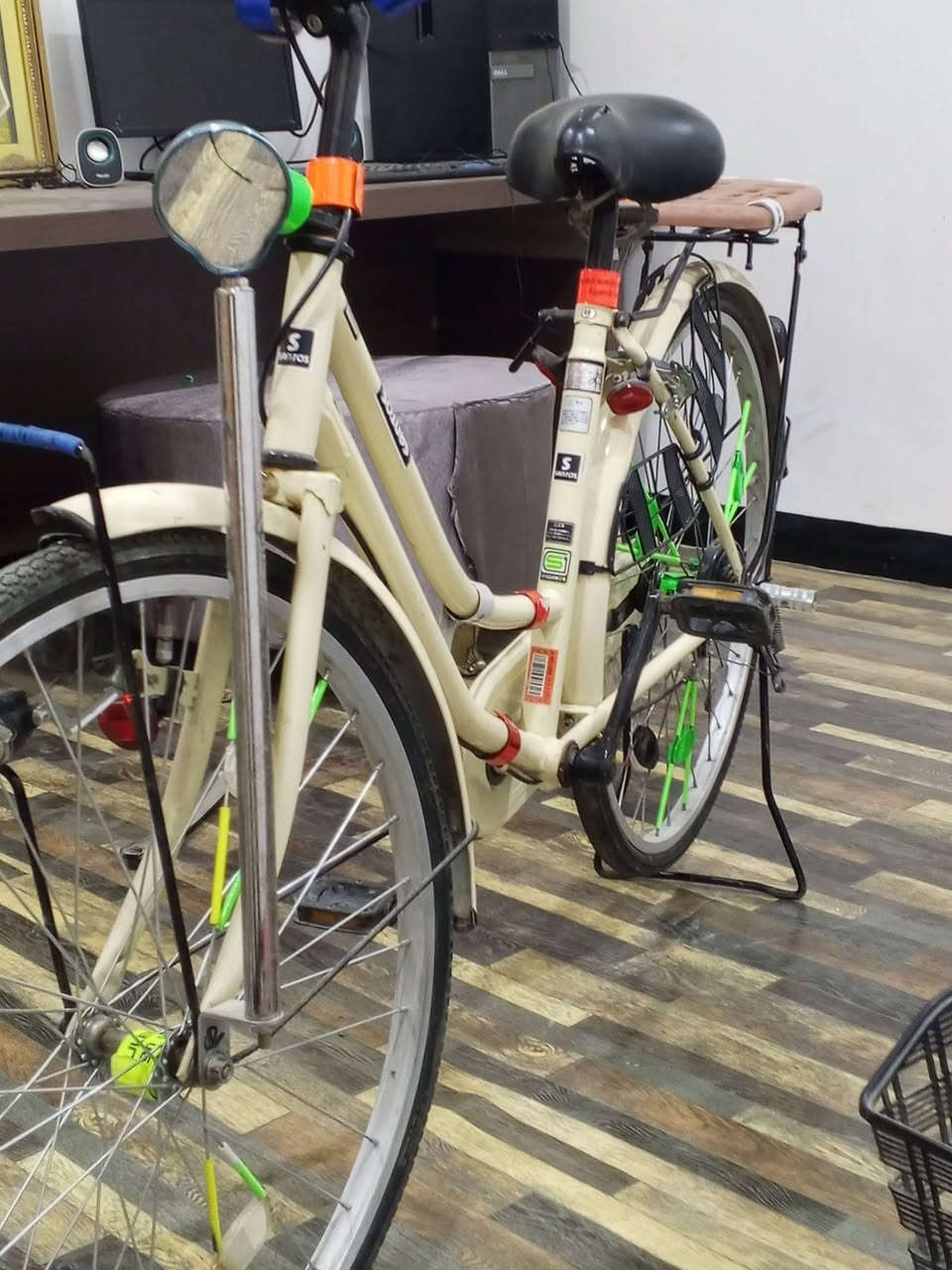 بايسكل للبيع بناتي
شركه سانتوس معروفه

موديل 2025

سعر 110 وبي مجال 

بغداد الطالبيه المراسله على الخاص


**إذا كنت صاحب هذا الإعلان وتريد حذفه لأي سبب، رجاءا أرسل رسالة إلى الدعم الفني**