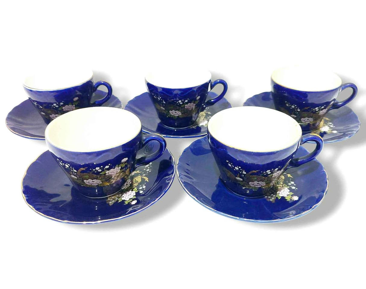 Vintage Japanese Tea & Coffee Set 
Cobalt Blue Porcelain 23 Pieces الاسكندرية, مصر


**إذا كنت صاحب هذا الإعلان وتريد حذفه لأي سبب، رجاءا أرسل رسالة إلى الدعم الفني**