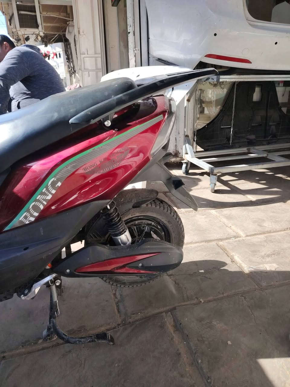 سلام عليكم عيوني شباب دراجه شحن تخبل ماشاءالله دراجه كلش حلوه ومرتبه شحنه خير من الله 6ست بطاريات دراجه سكنس سعرهه 625 وبيهه مجال رقمي بس وتساب رمازنجر‏‪0777 065 6550‬‏؟؟؟ بغداد جسر ديالى
