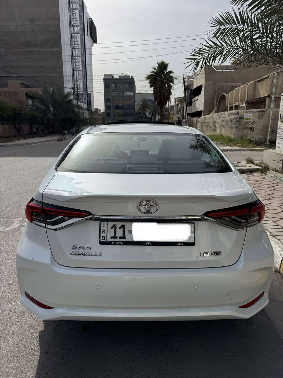 كورلا ٢٤ بانزين ساز  ضمان. سنتين او ٤٠ الف كيلو فول مواصفات شاحن وايرليس وجنح صندوق اصلي  وسلايد روف وداخل اوف وايت واشاير بالمري ورقم بغداد باسمي ماشيه  
٩ الاف  .. مكفوله ماعدا رصعات بالقمارة والصندوق حالوب  السعر ١٩٤ ورقة  بيها مجال حك الجيه .. مكان السيارة المنصور 
***********
