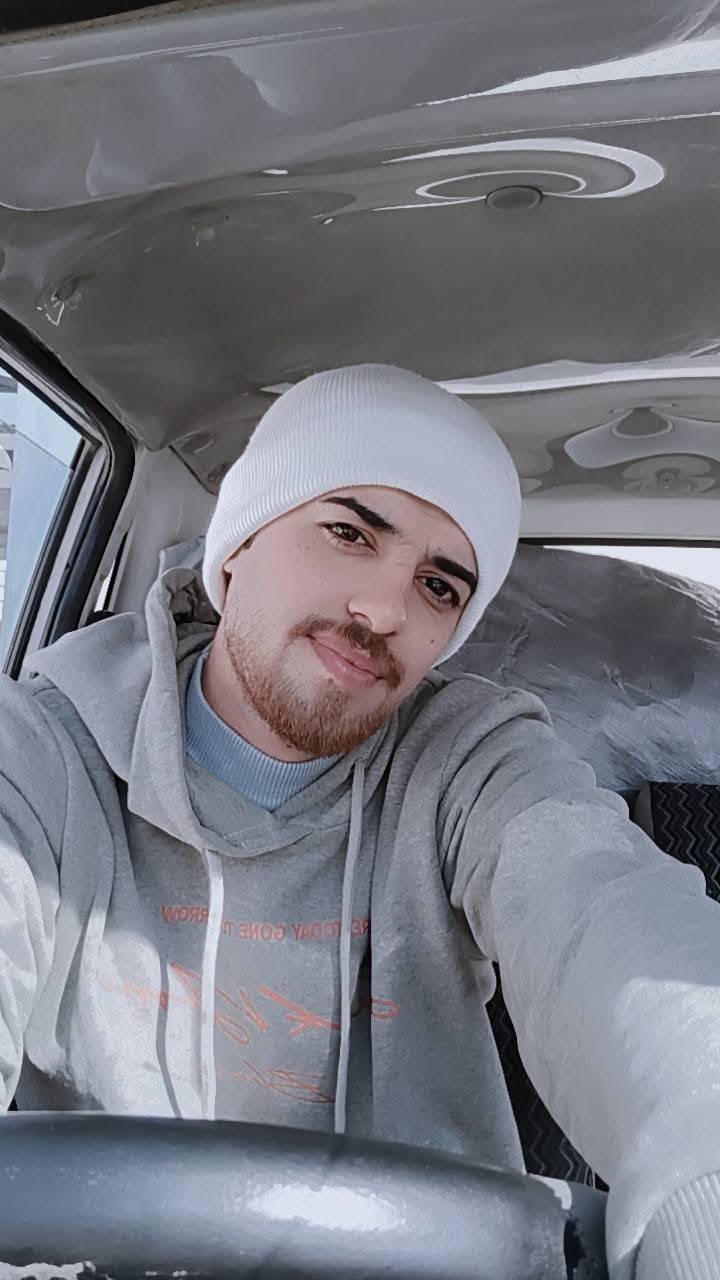 سلام عليكم اخوان الي محتاج ستوته عنده نقل غراض اثاث اي شي متواجد ليل ونهار وهذه رقمي الي يحتاجني بخدمته *********** وبيه واتساب
