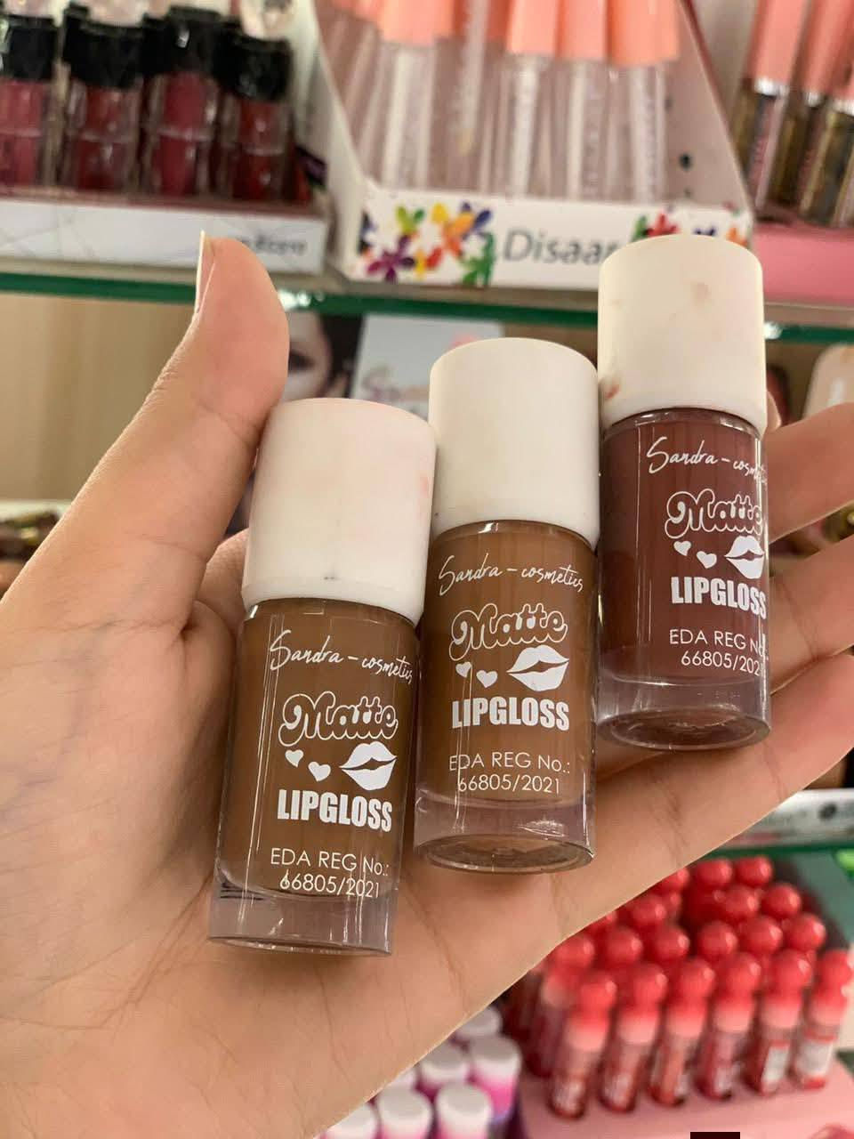 ليب جلوس العيدد ووصل 🎉 
اي ليب جلوس ب 30 ج 😍
للطلب والاستفسار تواصل خاص 😊♥️


**إذا كنت صاحب هذا الإعلان وتريد حذفه لأي سبب، رجاءا أرسل رسالة إلى الدعم الفني**