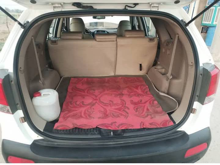 السلام عليكم للبيع سورنتو موديل 2011 سبعه راكب فول مواصفات ماعده البصمه تحويل ثاني يوم سياره جديده بمعنى الكلمه مانقصه اي شي مكينتها خير من الله السعر 148وبيها مجال بسيط رقم التلفون وبي واتساب *********** وبالعافيه عل ياخذها
