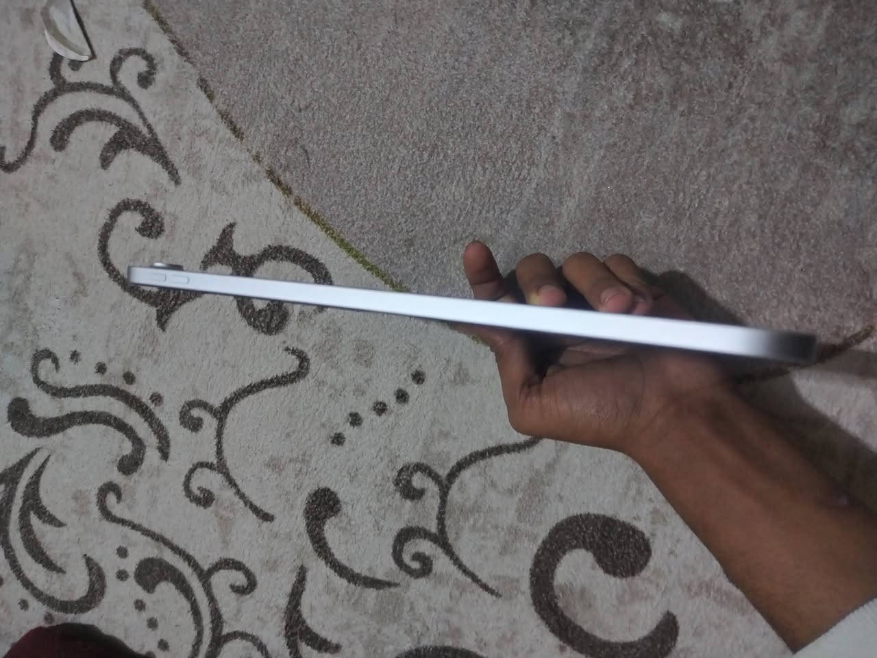 ايباد 11 جهاز نضيف بطارية 100/ فضافت جهاز 100/ كامل ملحقات ***********
