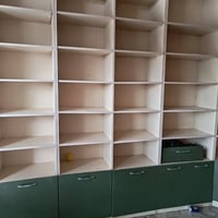 فاترينات • ١٢ قطعة • خشب ثقيل