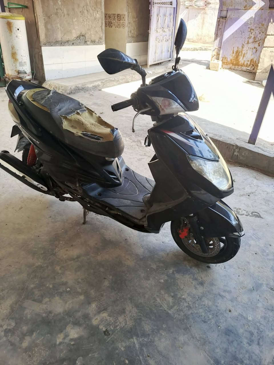 ‏‪0781 671 7896‬‏سكنس فحل نوزل خطين مكينه مجفته بس الدراجه خير من الله بيه صوت فقط بس بل اكلجات لهن ما مجفتيه عدل تجي وتشوف السعر الخاص مكان الاسكندريه الحصوه حي النوار
