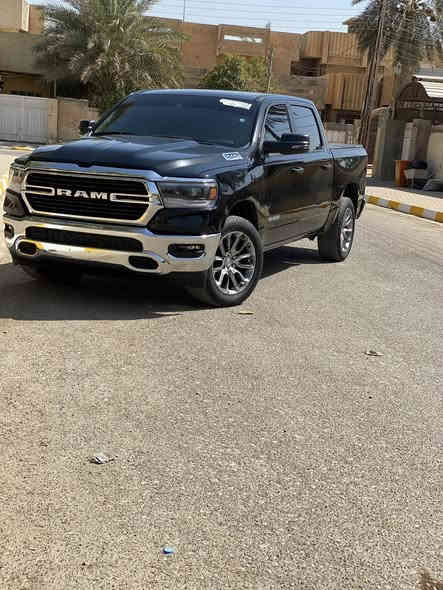 دوج رام 2023  بك هورن السيارا باب طويل بدي قصير 4X4 ويل منافذ شحن صبغ بنيد فقط جاملغ بي شويه بارد ماشيه 39 mil السيارا ويل لمتد تخم تاير  بسمي بدورن رقم بدون ايرباك  سيارا سعرها  240 بيها شويه مجال تعال جيك وشوف تدلل 
🦬🦬🦬🦬🦬محرك 6 سلندر اي تورك مابيها اي نقص
***********اتصل تدالل
