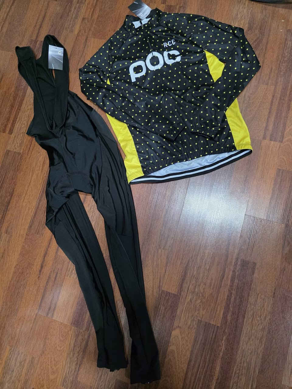 سلام و علیکم
ای داخل صورە سعر 10الف 
قیاسات مکتوب


**إذا كنت صاحب هذا الإعلان وتريد حذفه لأي سبب، رجاءا أرسل رسالة إلى الدعم الفني**