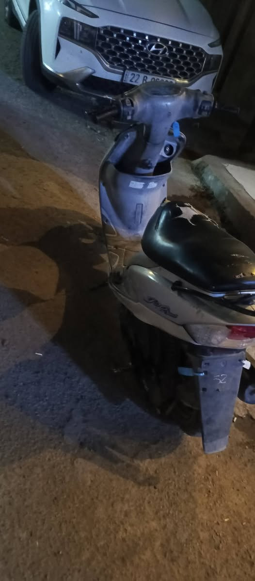 السلام عليكم مرخصت مدير الكروب درجة ماكس منغولي كاملة مكينة بلادي برغي ممفتوح رمبة الدراجه فقط الماشة معوجة السعر 450 بيهة مجال بسيط العنوان بغداد البياع الري الرقم ***********
