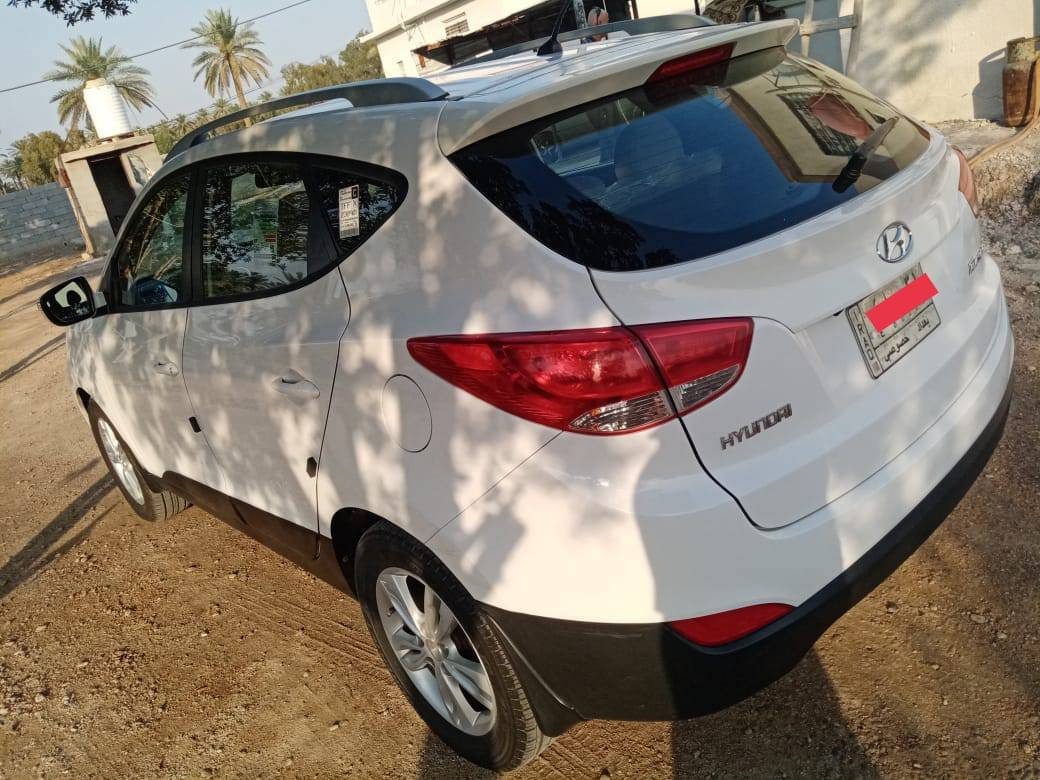 السلام عليكم توسان خليجي  للبيع 2013 رقم بغداد بأسمي محرك 2000 دوش سياره جديده السونار مرفق مع الصور العنوان فلوجه السعر 143مجال قليل الاستفسار 
*********** واتساب 
***********
